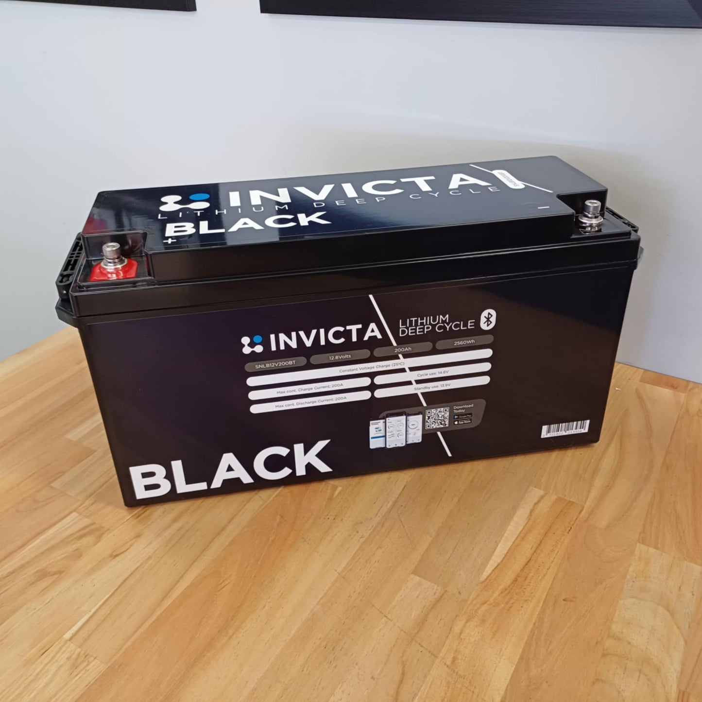 Invicta Black SNLB12V200BT Lithium Deep Cycle Bluetooth 12V 200Ah Lithium Deep Cycle Bluetooth Battery